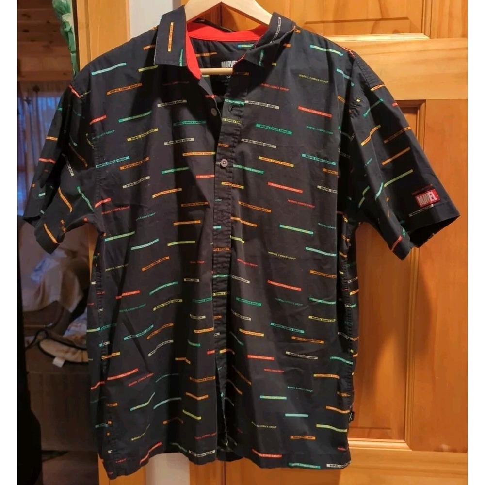 Marvel Comics Group Button Up Short Sleeve Mens‎ SZ L Shirt Large